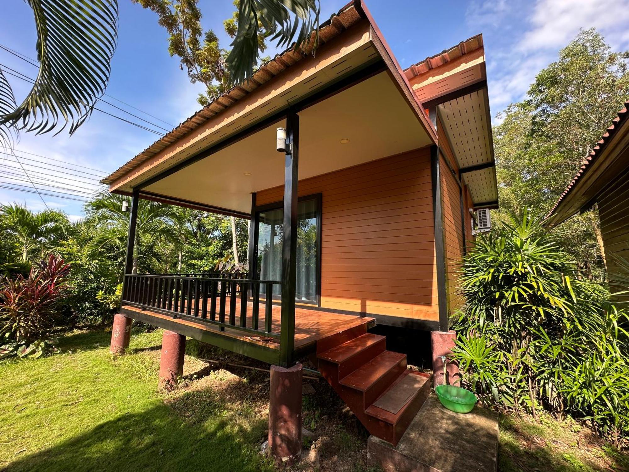 Koh Jum Bungalow & Hostel Buitenkant foto