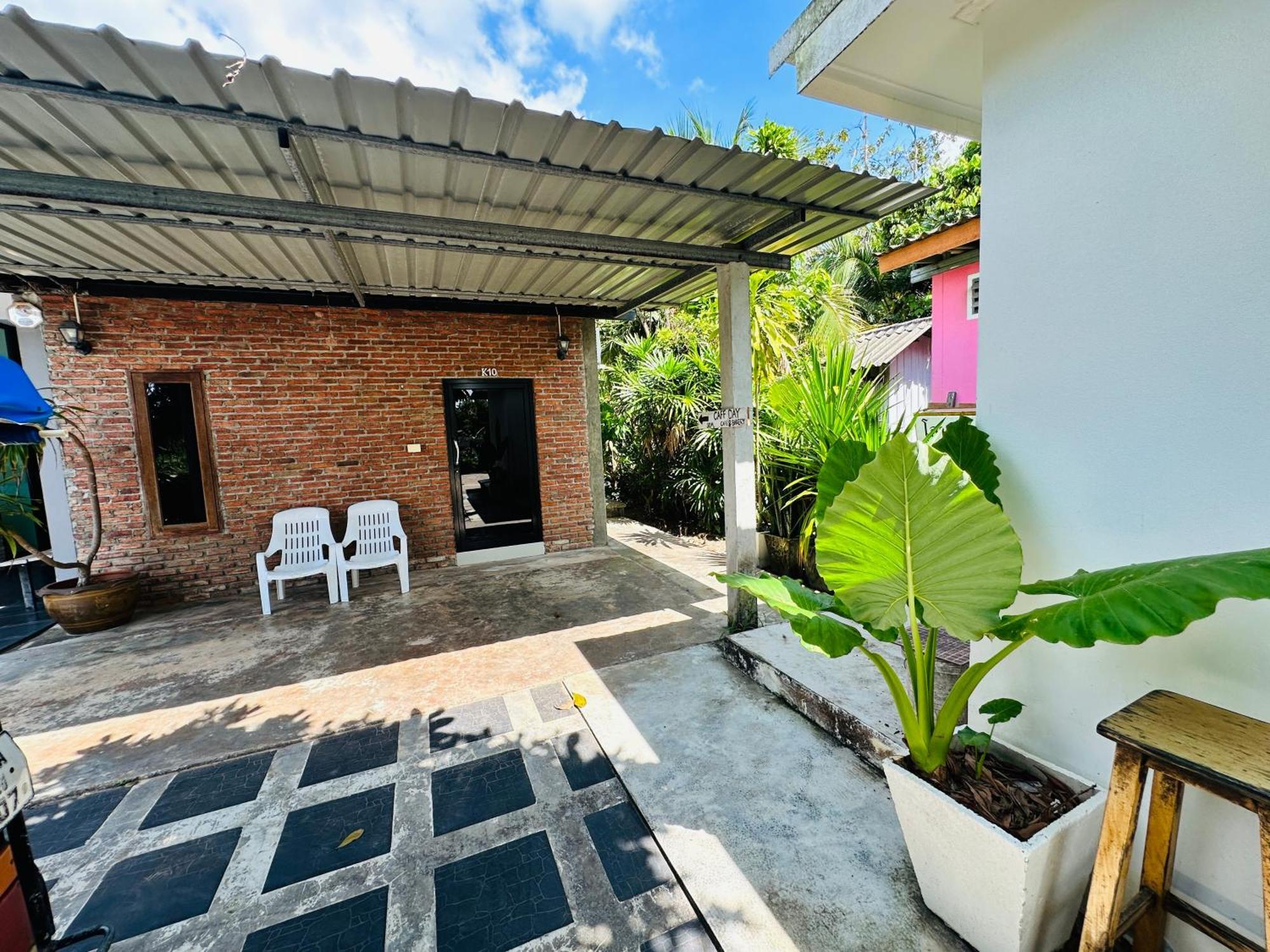 Koh Jum Bungalow & Hostel Buitenkant foto