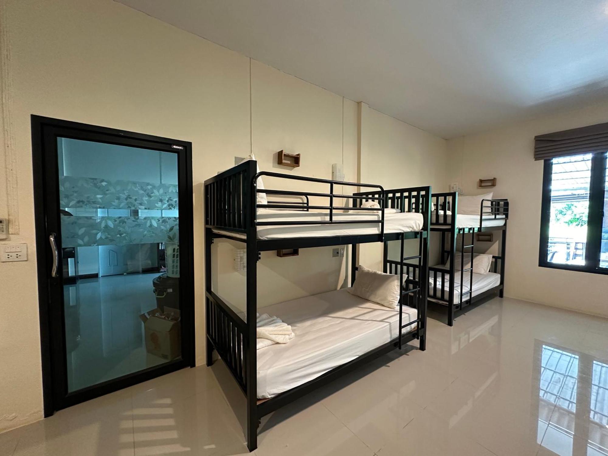 Koh Jum Bungalow & Hostel Buitenkant foto
