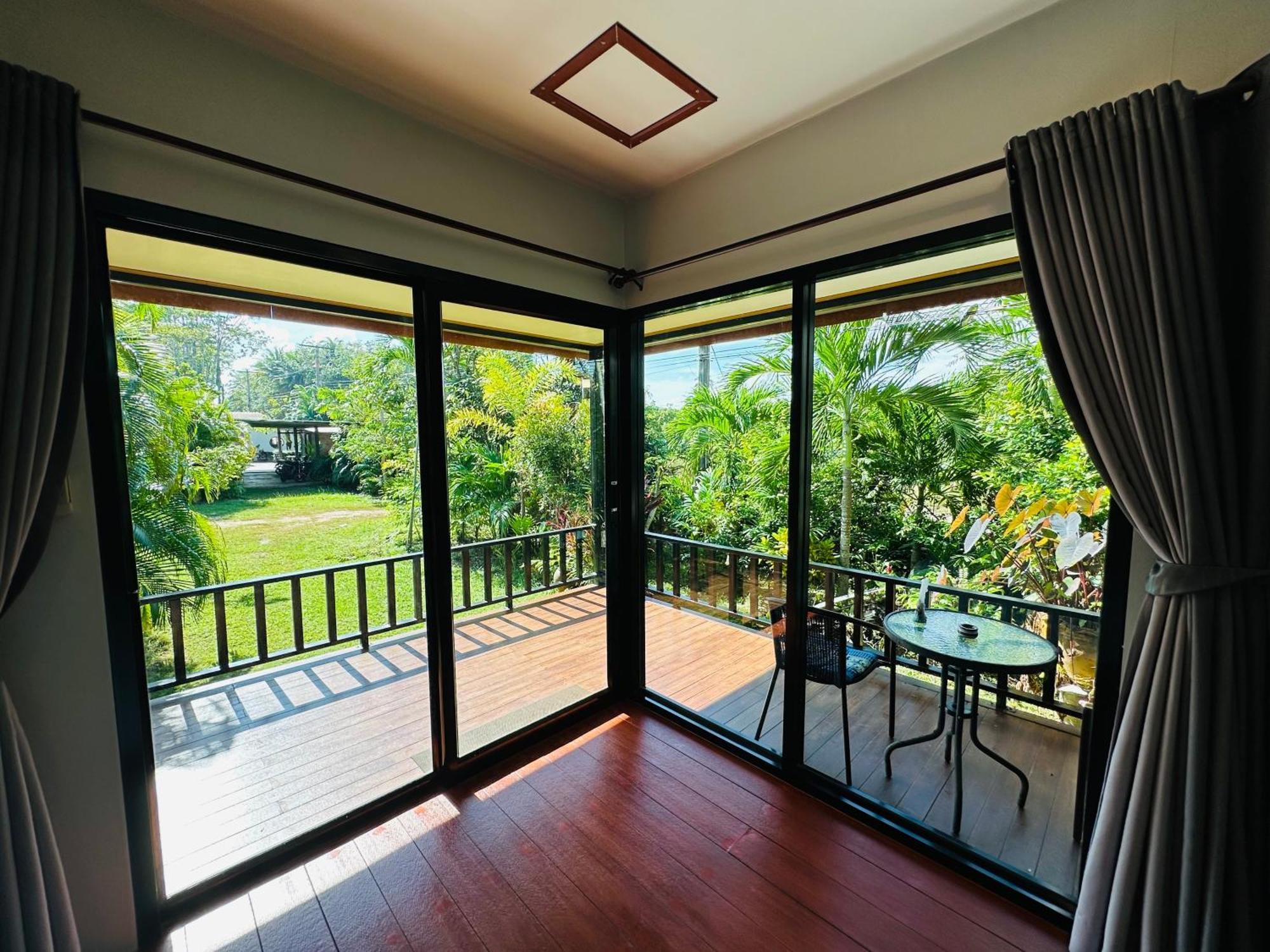 Koh Jum Bungalow & Hostel Buitenkant foto