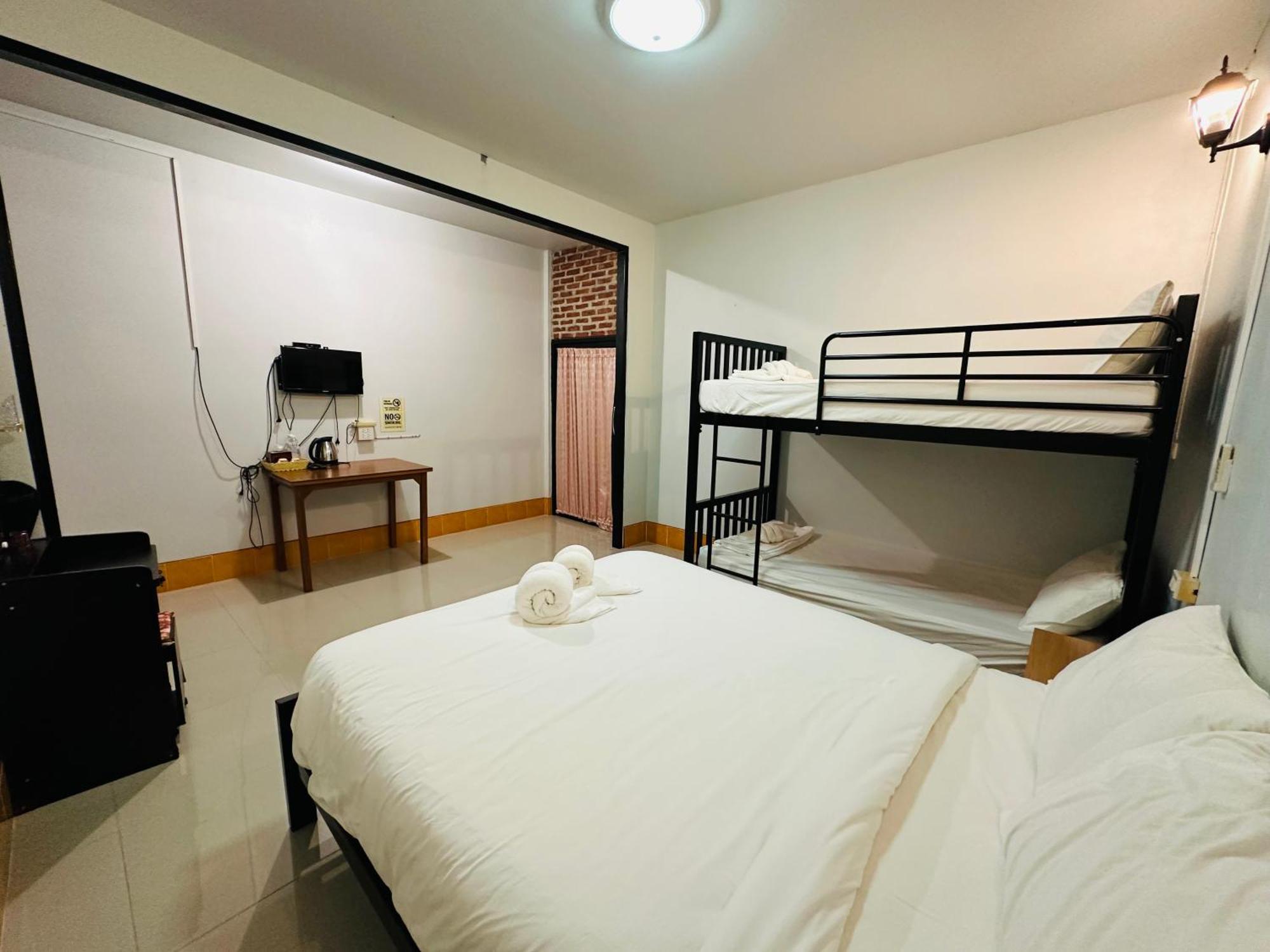 Koh Jum Bungalow & Hostel Buitenkant foto