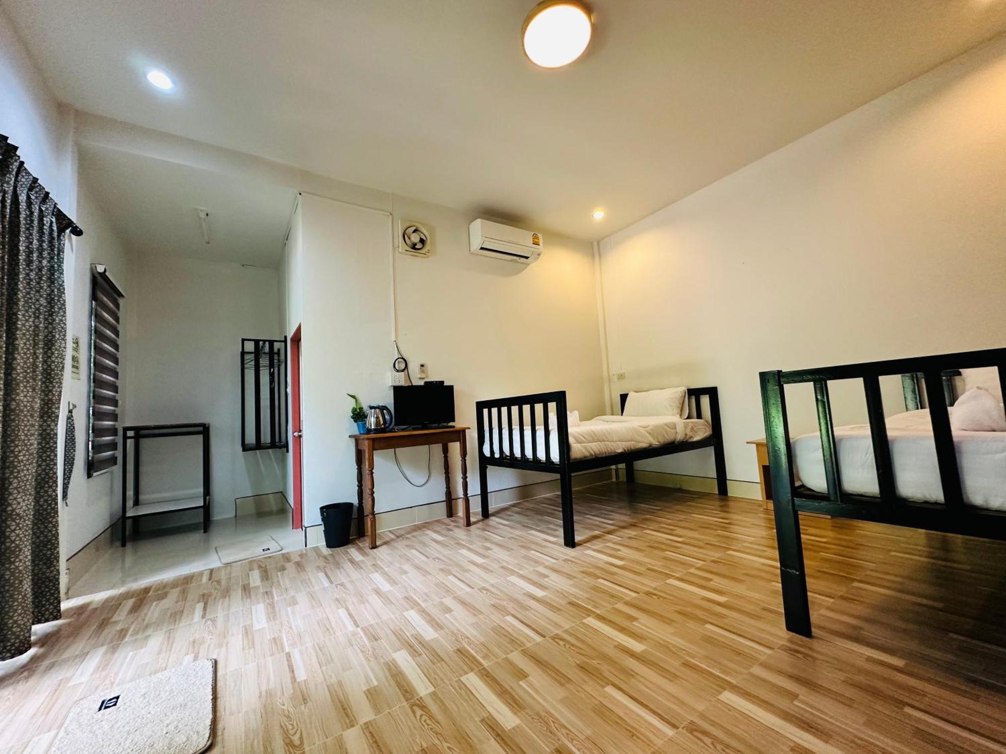 Koh Jum Bungalow & Hostel Buitenkant foto